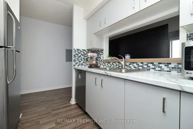 Additional image 12 of 650 Lawrence Ave Unit 721