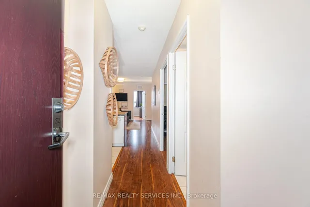 Additional image 9 of 7405 Goreway Dr Unit 212
