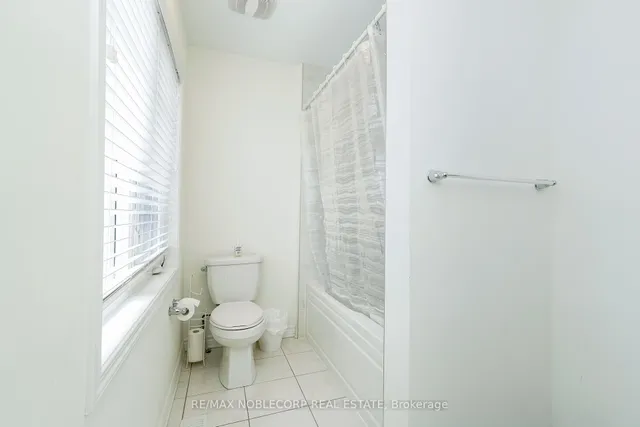 Additional image 10 of 1152 Duignan Cres