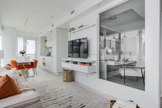 Additional image 9 of 197 Yonge St Unit 3909