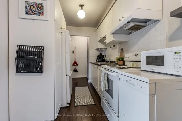 Additional image 14 of 165 Limeridge Rd Unit 9