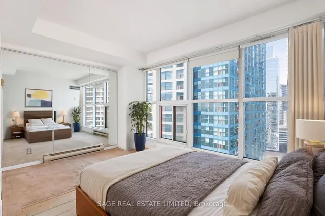 Additional image 20 of 99 Harbour Sq Unit 3002