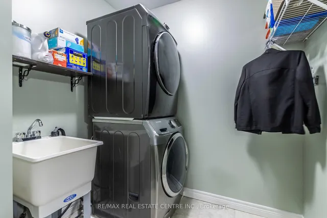 Additional image 20 of 28 Chamomile Dr