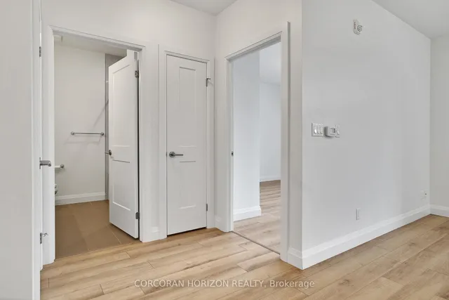 Additional image 21 of 399 Queen St Unit 213