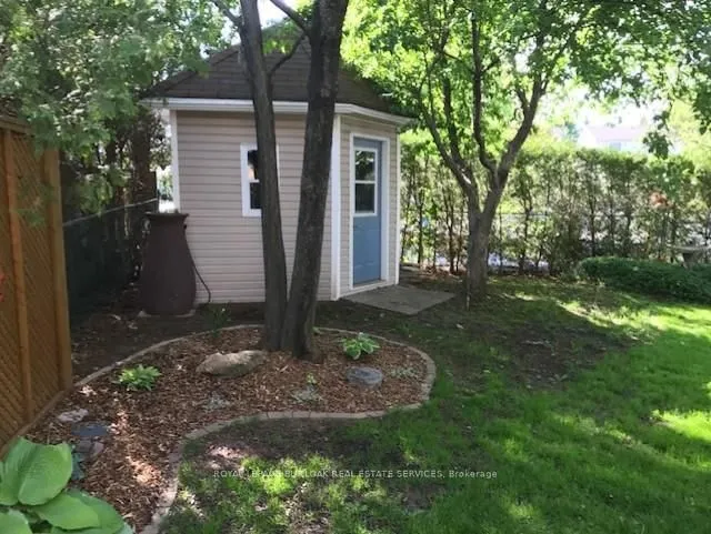 Additional image 26 of 2383 Cotswold Cres