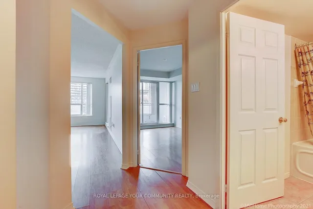 Additional image 16 of 889 Bay St Unit 512