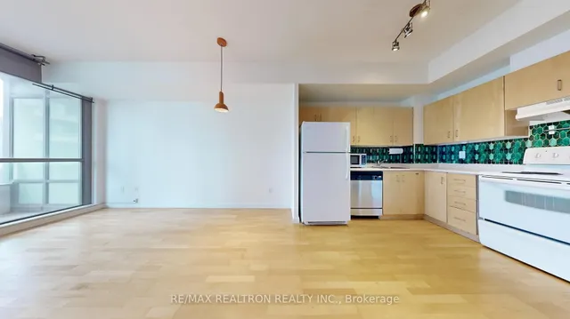 Additional image 9 of 281 Mutual St Unit 1506