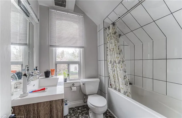 Additional image 37 of 126 David St