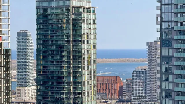Additional image 34 of 197 Yonge St Unit 3202