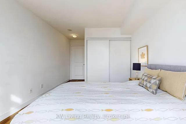 Additional image 23 of 35 Bales Ave Unit 615