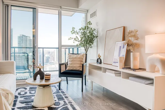 Additional image 28 of 159 Wellesley St Unit 2210