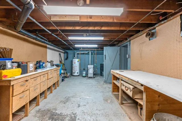 Additional image 39 of 8 Northcliffe Ave