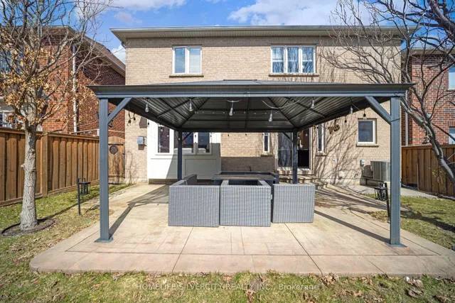 Additional image 39 of 3192 Sorrento Cres