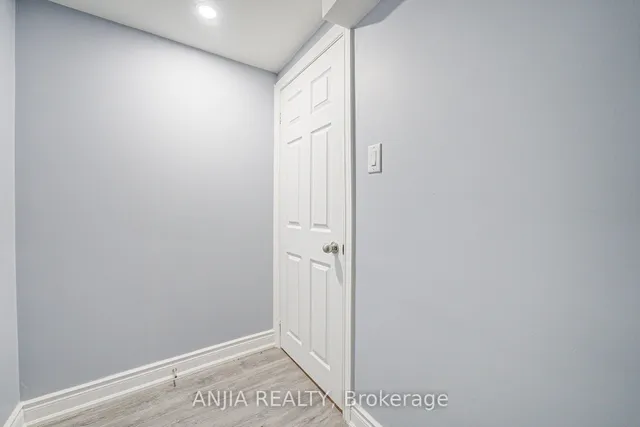 Additional image 37 of 91 Dumfries Ave