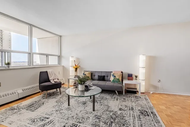 Additional image 10 of 360 Ridelle Ave Unit 1001