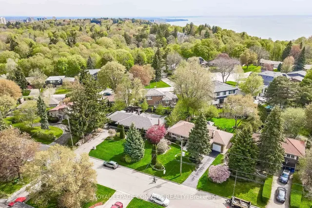 Additional image 33 of 11 McNab Blvd