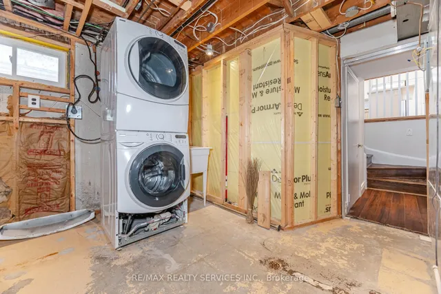 Additional image 46 of 2 Ferndale Cres