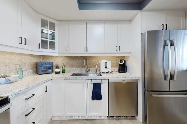 Additional image 13 of 20 Dean Park Unit 401