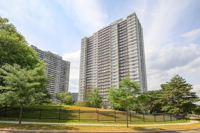 100 Antibes Dr Unit 702