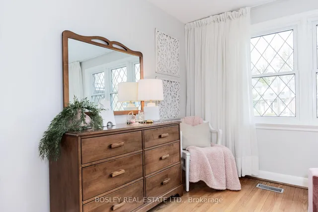 Additional image 26 of 265 Chaplin Cres