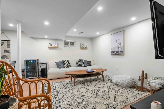 Additional image 40 of 46 Dearbourne Blvd Unit 32