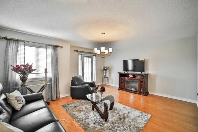 Additional image 22 of 413 Oaktree Circ