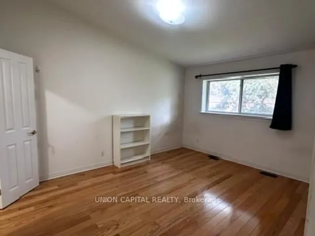 Additional image 2 of 10 Esterbrooke Ave Unit 33