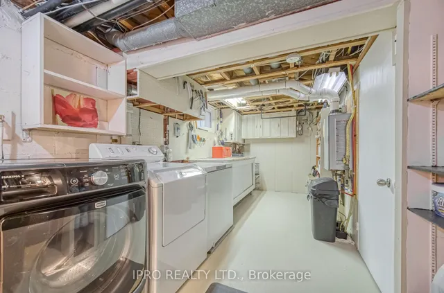 Additional image 35 of 92 Delma Dr