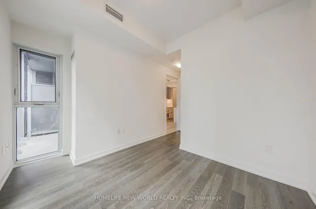 Additional image 32 of 1 Yorkville Ave Unit 1212