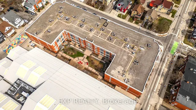 Additional image 23 of 165 Duke St Unit 305
