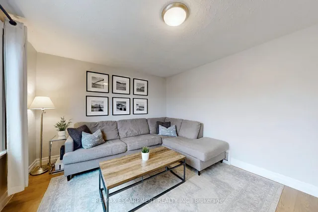 Additional image 10 of 37 Salem Ave