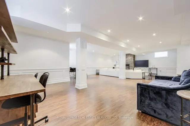 Additional image 36 of 21A Roycrest Ave