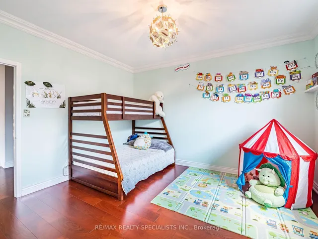 Additional image 34 of 85 Bloomsbury Ave