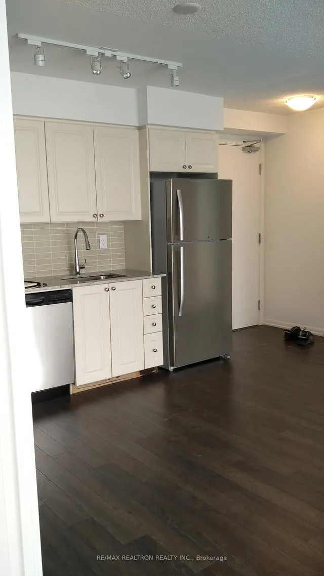 Additional image 12 of 830 Lawrence Ave Unit 917