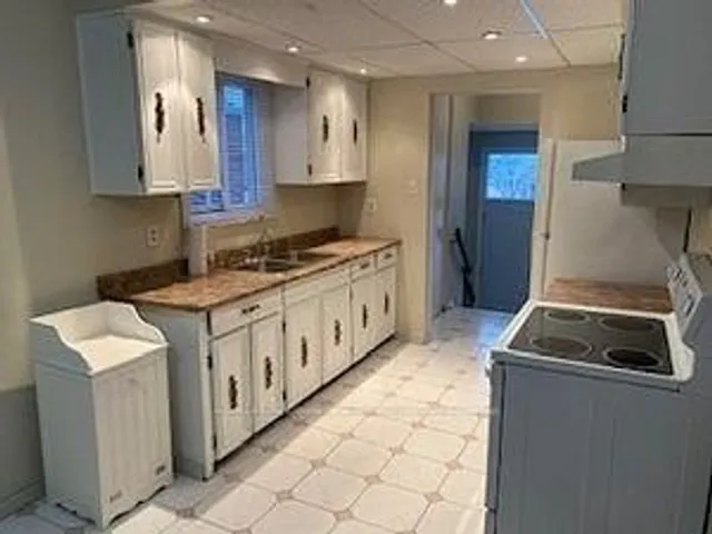 Additional image 6 of 52 Simmons Blvd