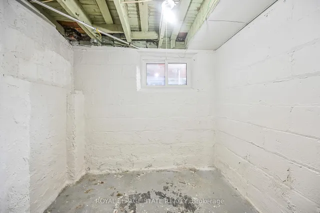 Additional image 30 of 35 Edgemont St