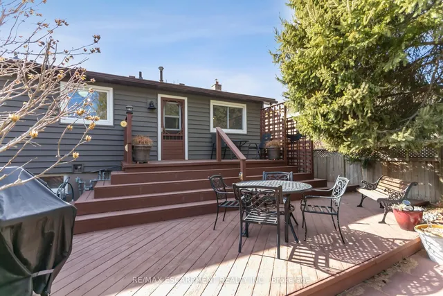 Additional image 39 of 2187 Sandringham Dr