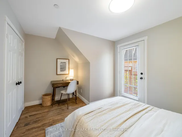 Additional image 34 of 1518 Queen St