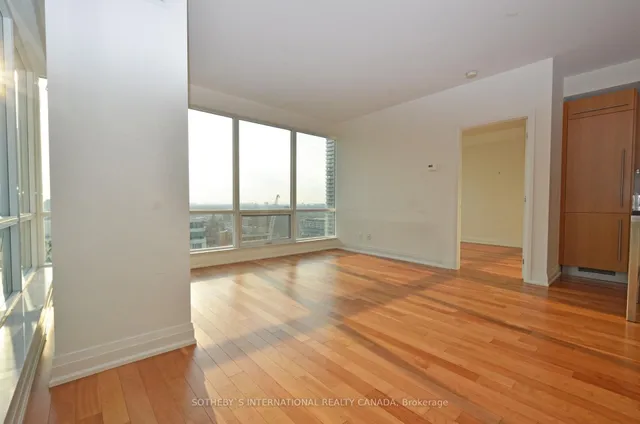 Additional image 3 of 80 John St Unit 2303