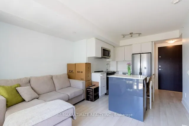 Additional image 8 of 1461 Lawrence Ave Unit 2001