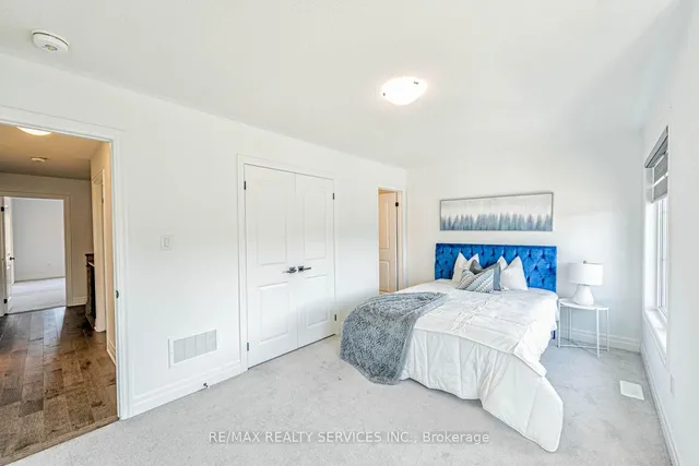 Additional image 27 of 462 Violet Gate