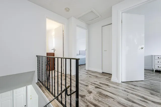 Additional image 21 of 33 Rochelle Ave Unit 51