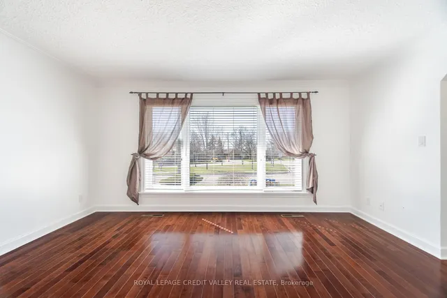 Additional image 11 of 2143 Mountainside Dr