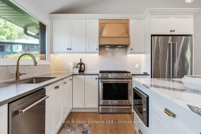 Additional image 8 of 307 South Crt