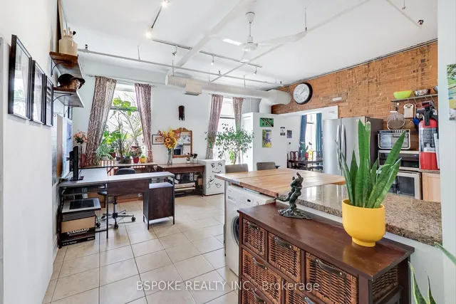 Additional image 15 of 121 Prescott Ave Unit 18