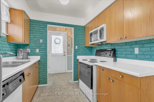 Additional image 9 of 21 Willis Dr