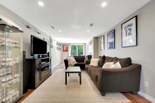 Additional image 33 of 41 Yeoville Crt