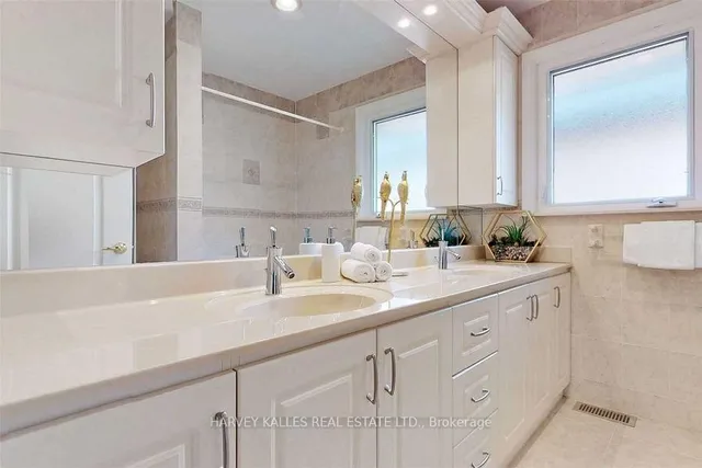 Additional image 25 of 8 Sandfield Rd