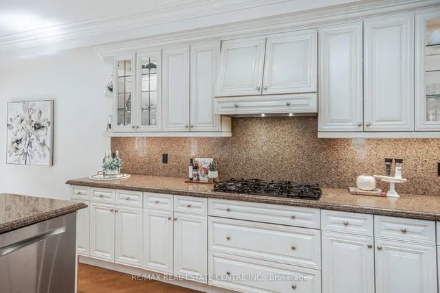 Additional image 15 of 41 Avalanche Cres