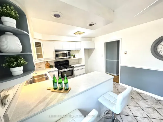 Additional image 7 of 7 Addington Cres